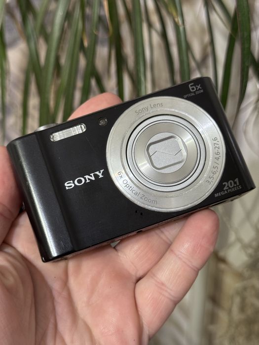 Цифровой фотоаппарат Sony DSC-W810