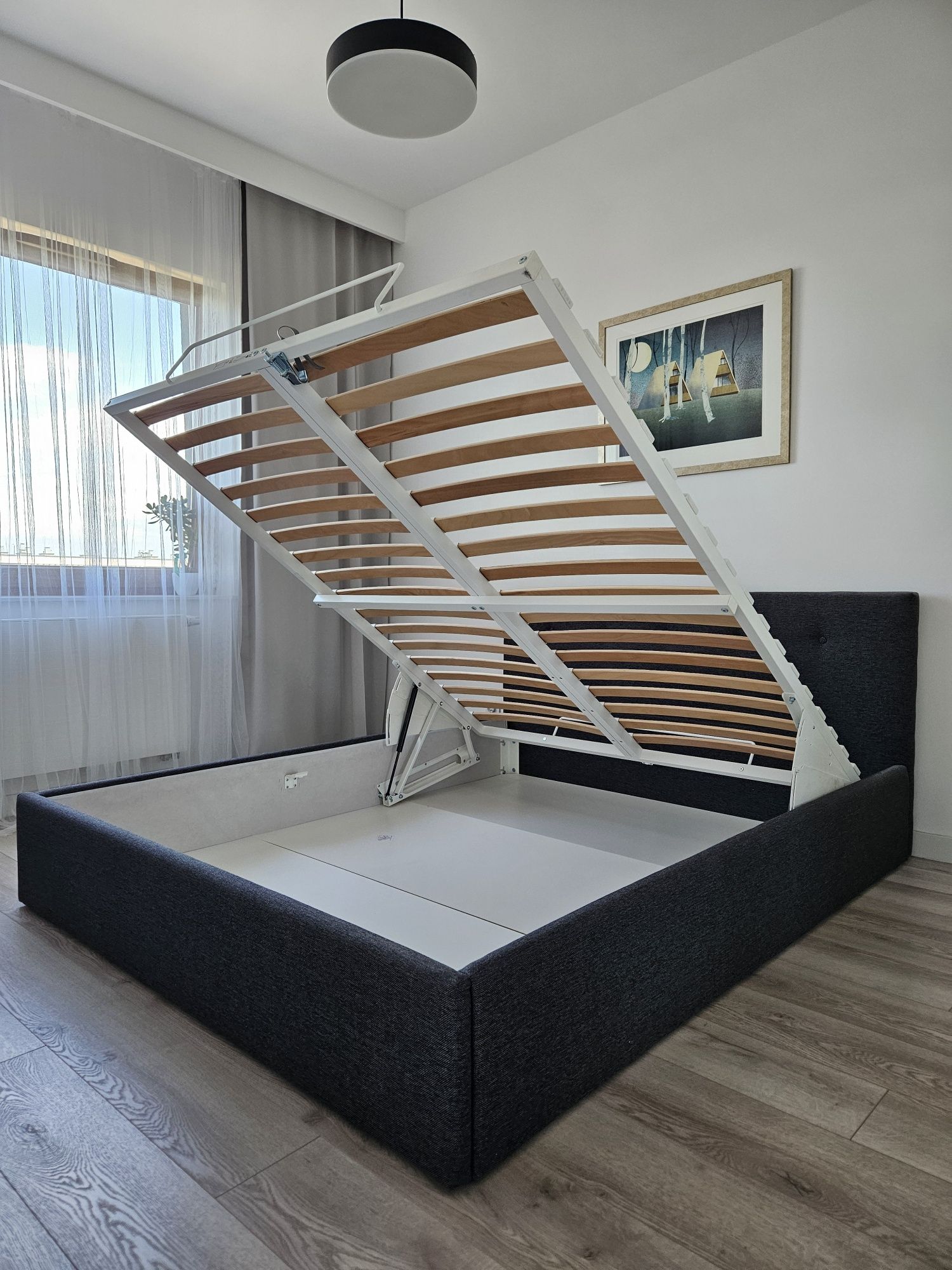 Łóżko IKEA BJÖRBEKK z pojemnikiem – 160x200 cm, stan idealny!