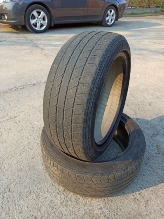 шины летние Dunlop 205/45R16 б/у 2 шт протектор 3 мм