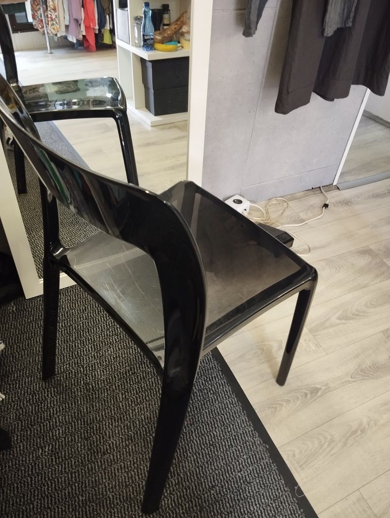 Krzesło plexi czarne