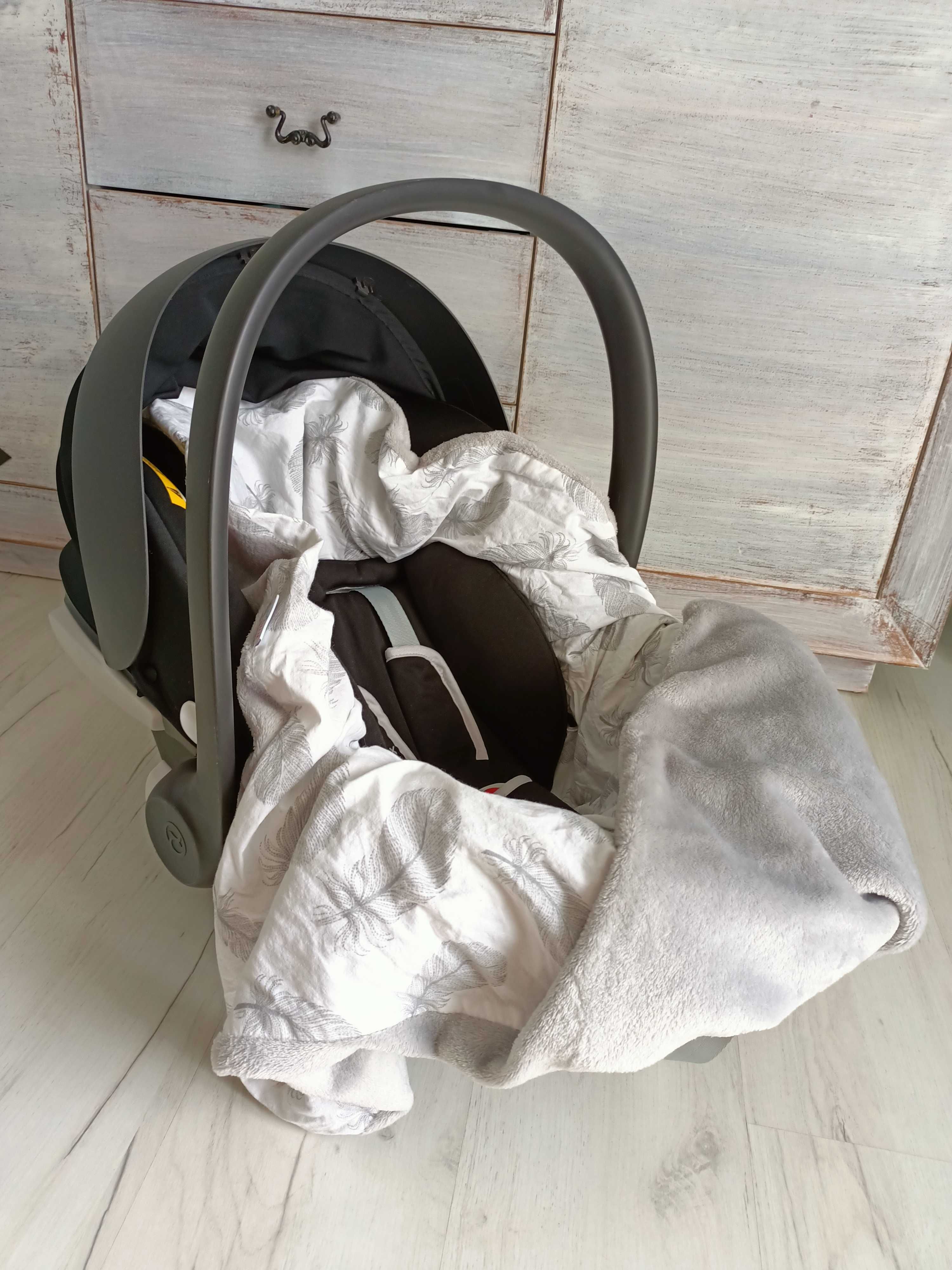 Nosidełko Cybex aton B i-Size + adaptery + kocyk do nosidła 0-13kg