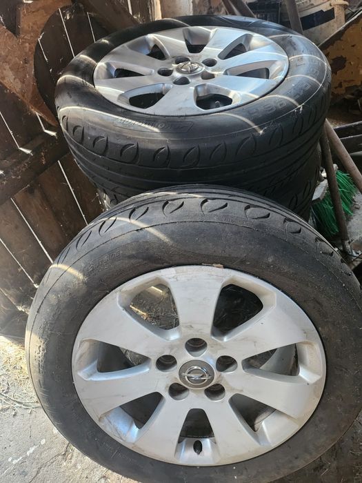 Felgi z oponami letnimi 215/60/R17