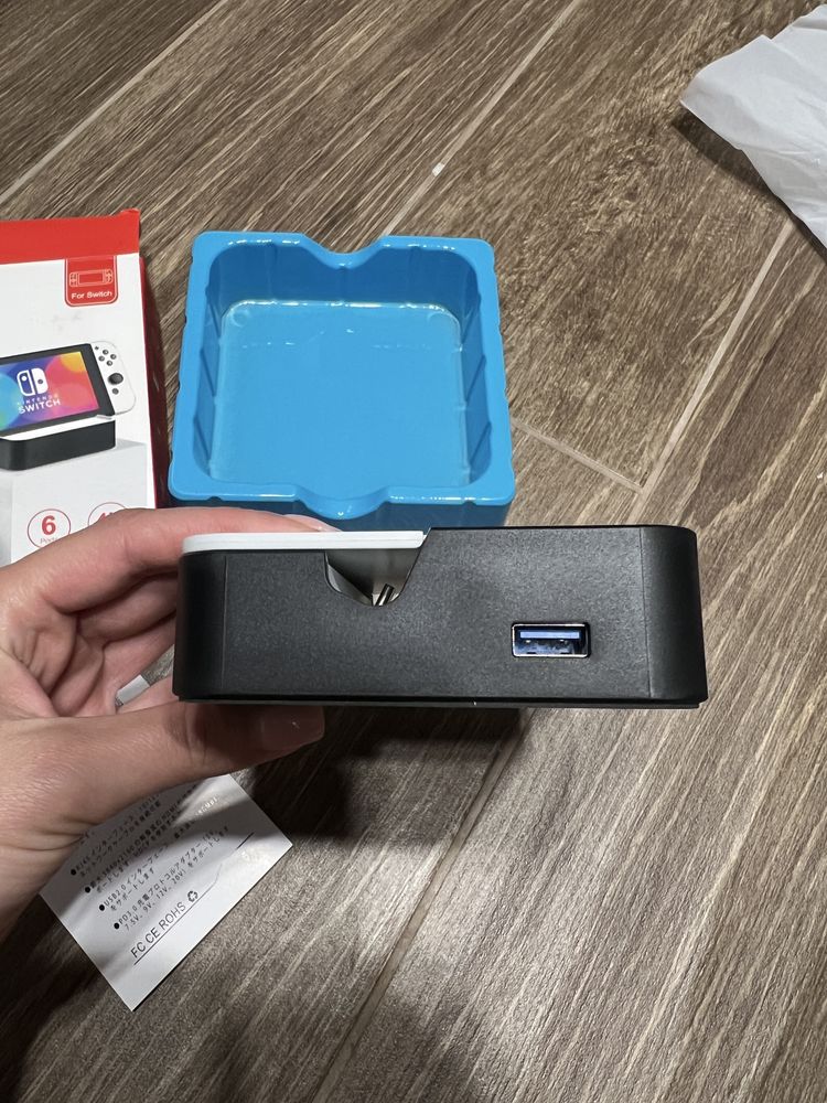 Док-станція 6 в 1 Lesooy Switch USB-C Зарядна станція