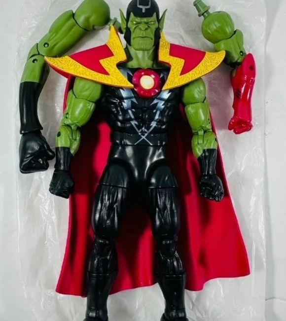 Marvel Legends Super Skrull