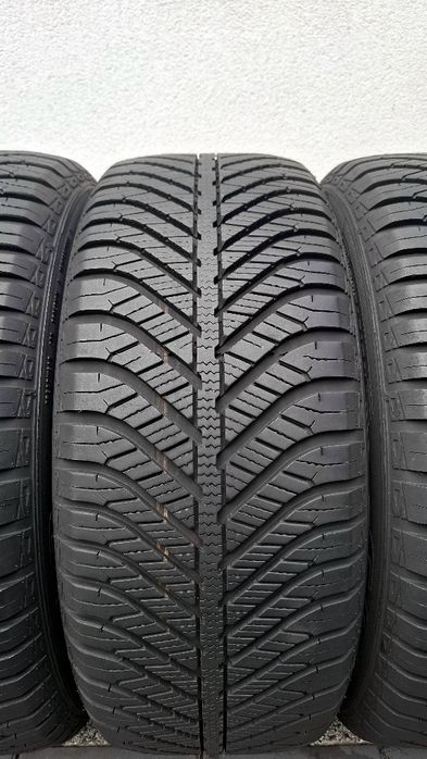 Opony 215/55 R16 Goodyear Vector4seasons 7.5mm2023r