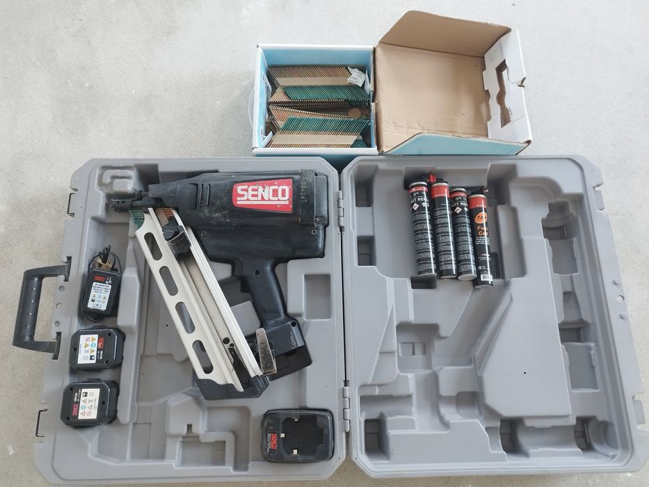 Gwoździarka Senco GT90CH + 880 gwoździ.