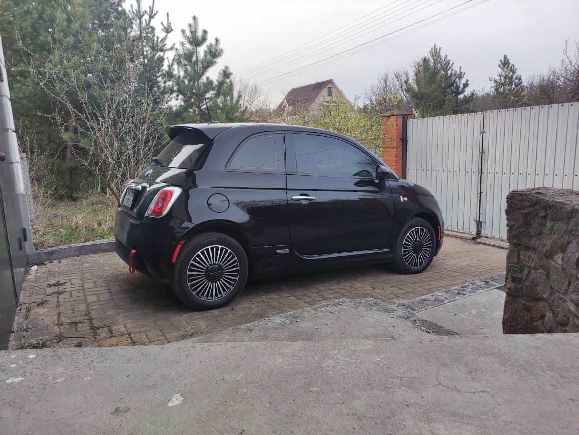 Fiat 500e Фиат 500е