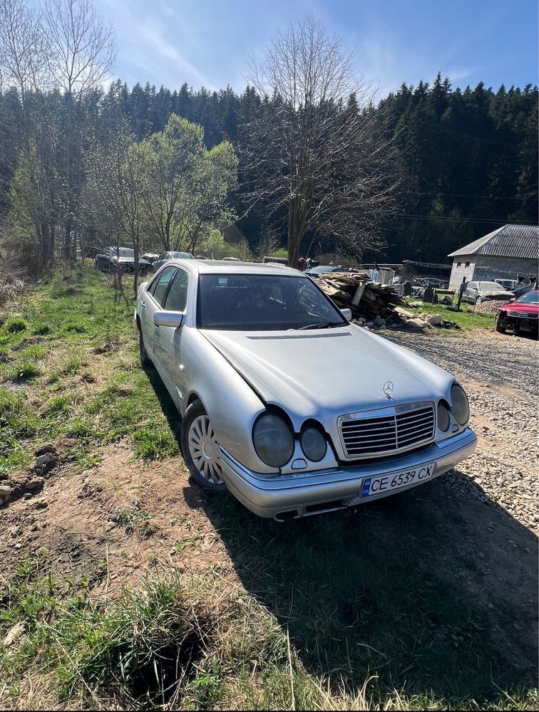 Капот w210 доресталінг/ресталінг Mercedes Benz/Мерседес Бенз Розборка