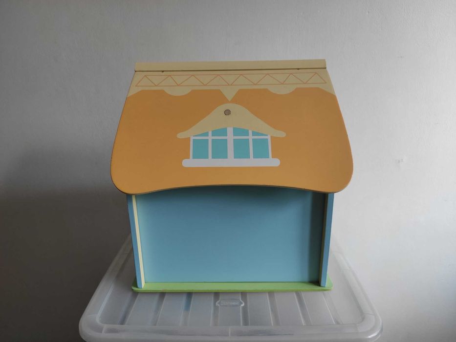 ELC Mothercare drewniany domek dla lalek