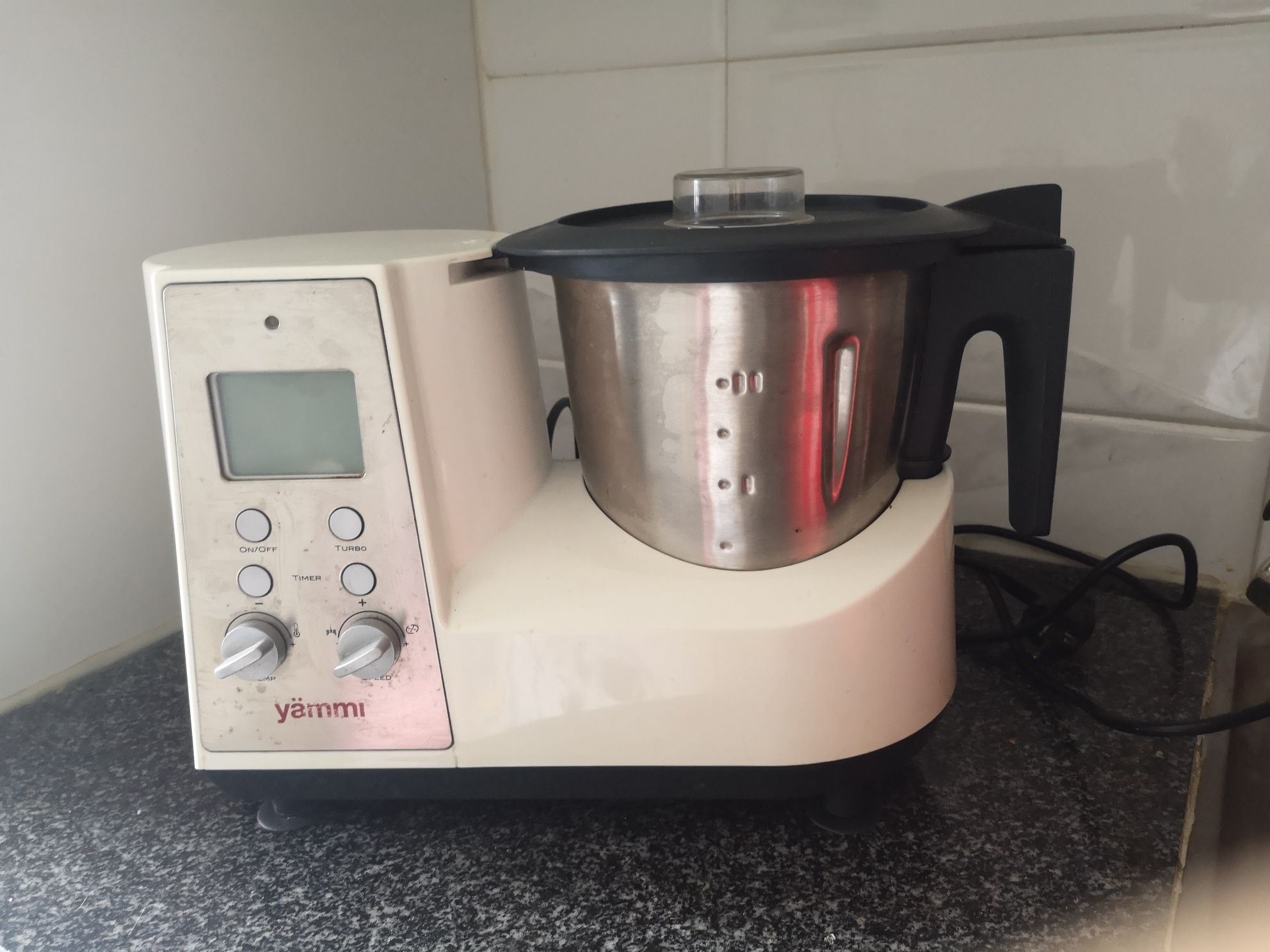 Vende-se Robot de Cozinha Yammi