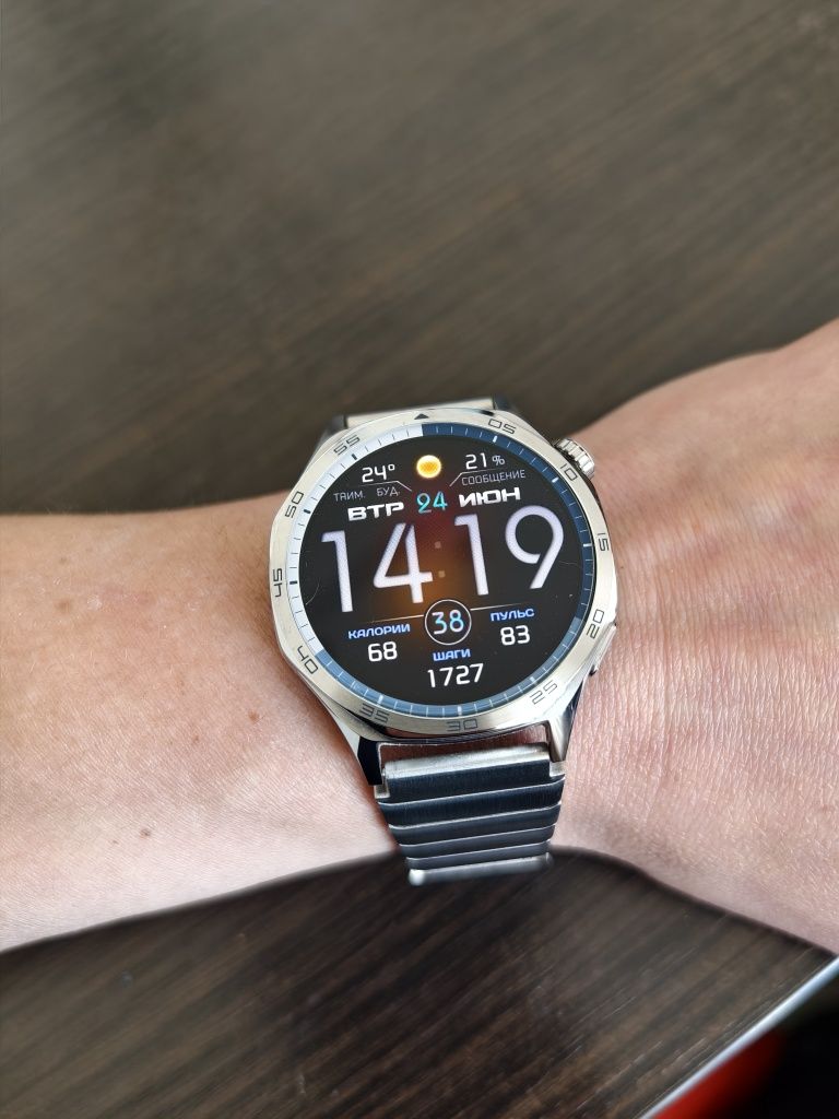 Смарт часы Huawei watch GT 5/Global + 2 металлических браслета +стекло
