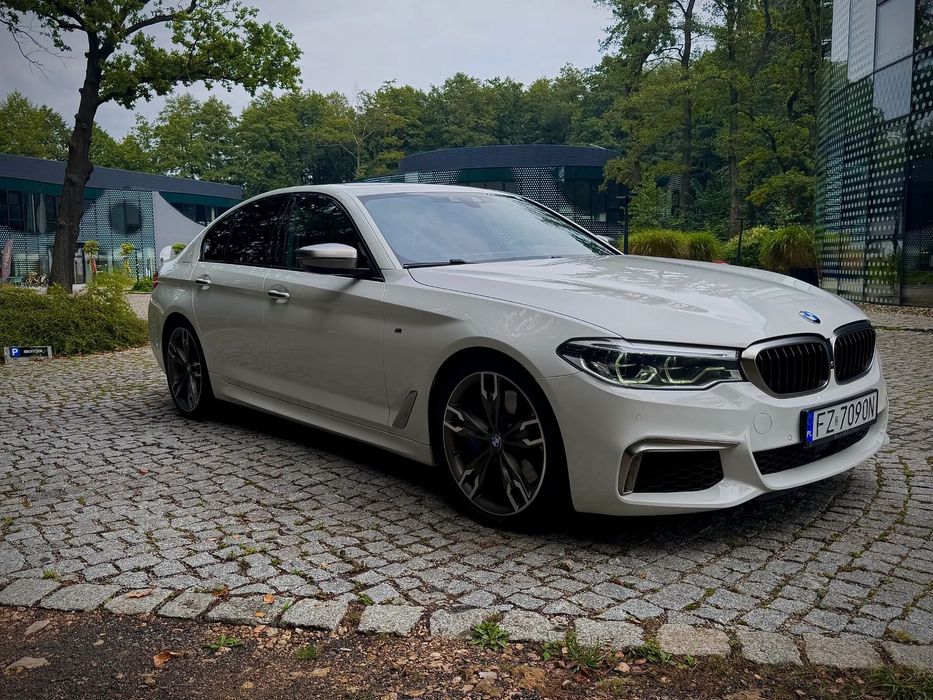 BMW Seria 5 M550i Salon PL / Full opcja / Bez wkładu / Webasto / Tylna oś skrętna