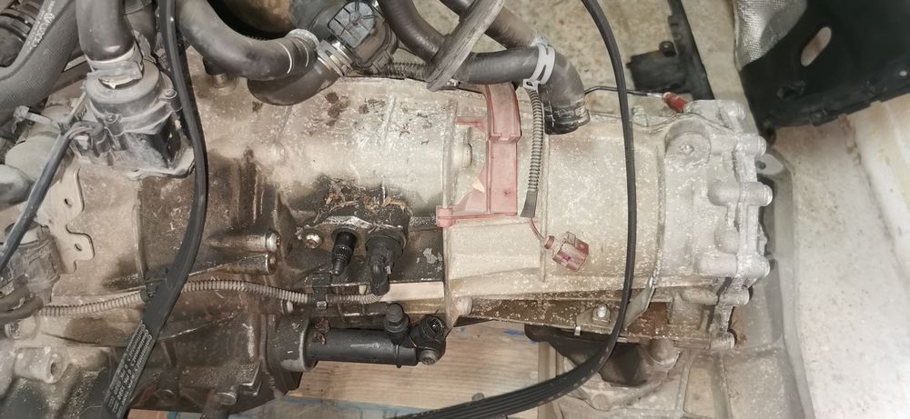 Caixa velocidades original Audi A4 b8 2.0 do ano 2010