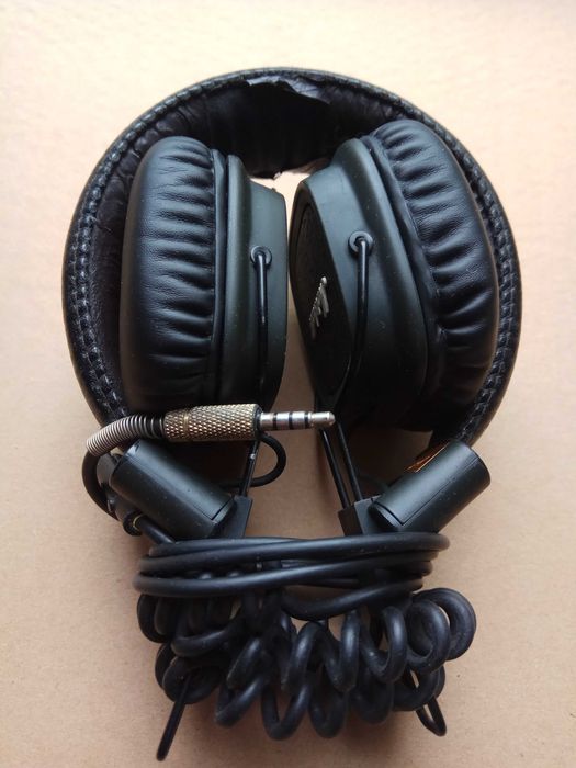 Наушники Marshall Major. Легенда у вас в кармане