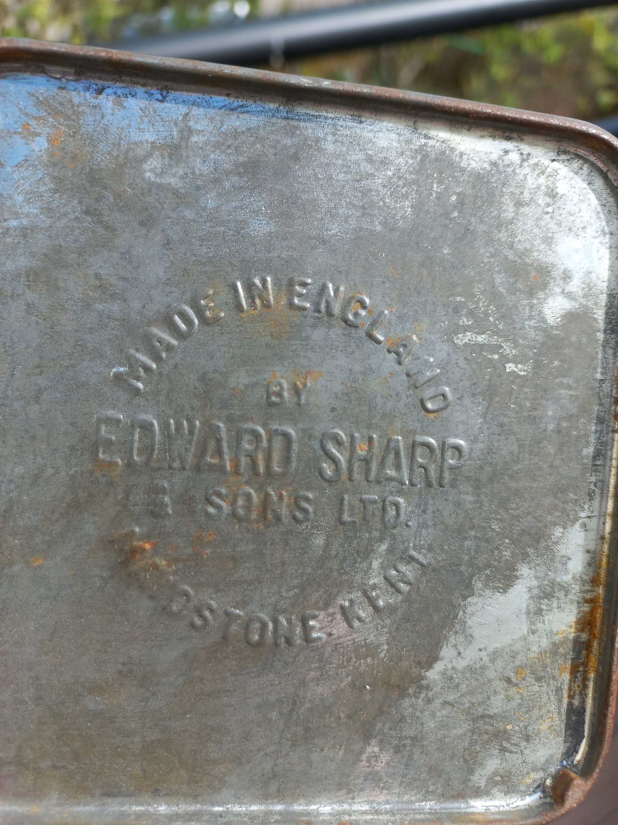 Stara angielska puszka Edward Sharp & Sons LTD