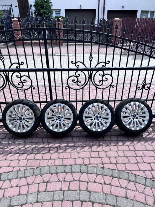 Felgi + opony zimowe 17 cali Goodyear Ultragrip+ 225/45/17, 6.5 bieżni