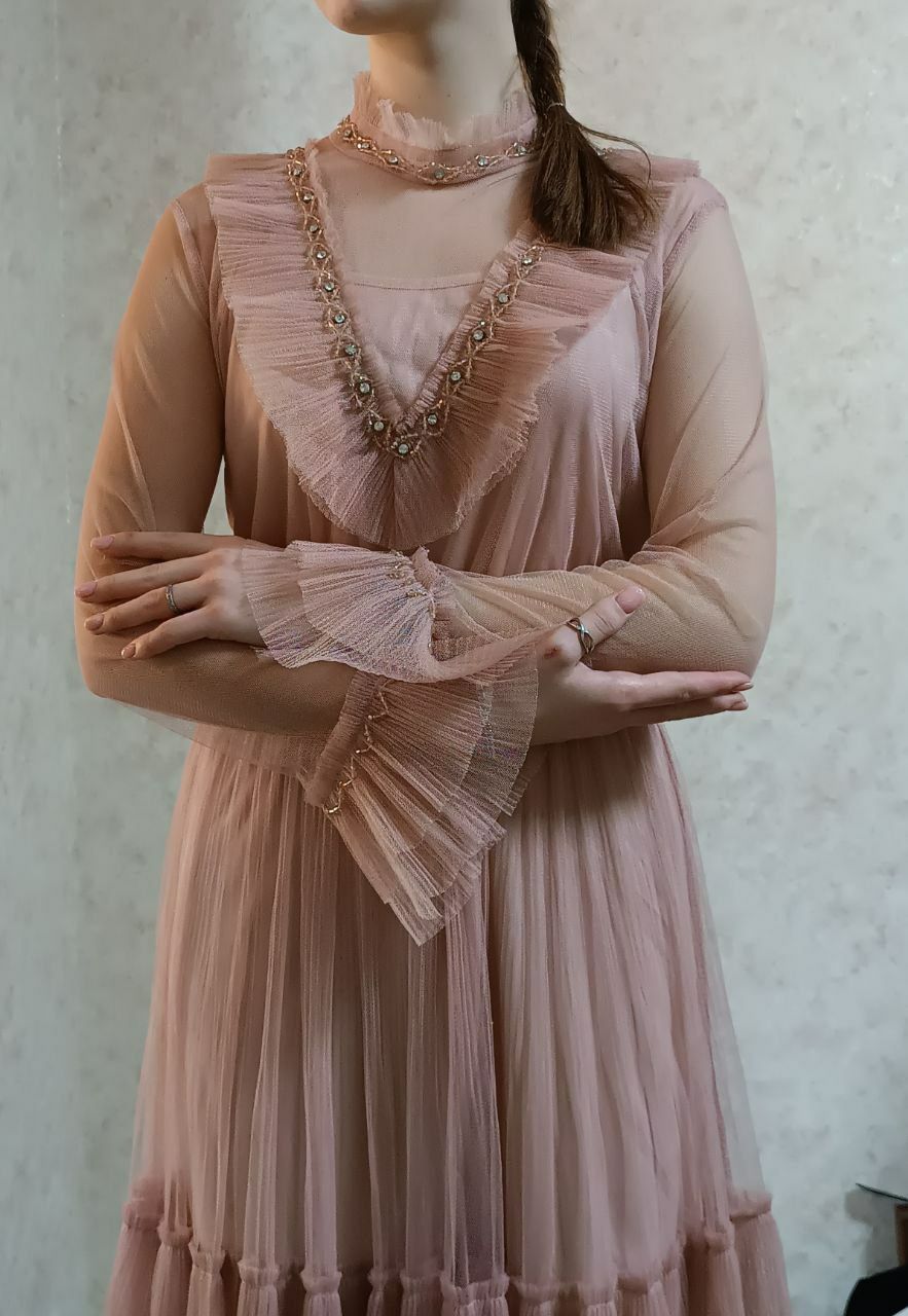Святкова сукня, плаття