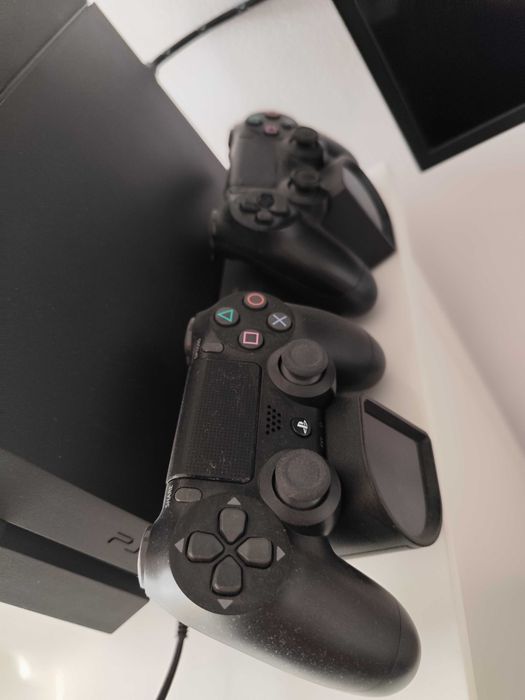 PS4 500 GB 2 Pady Podstawka Chłodząca