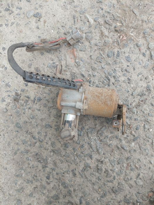 Компресор пневмопідвіски toyota prado 120