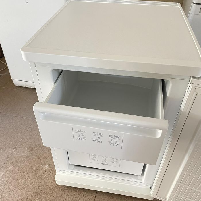 Морозильна камера Bosch морозілка