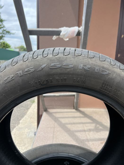 Продам резину Pirelli 215/55/17