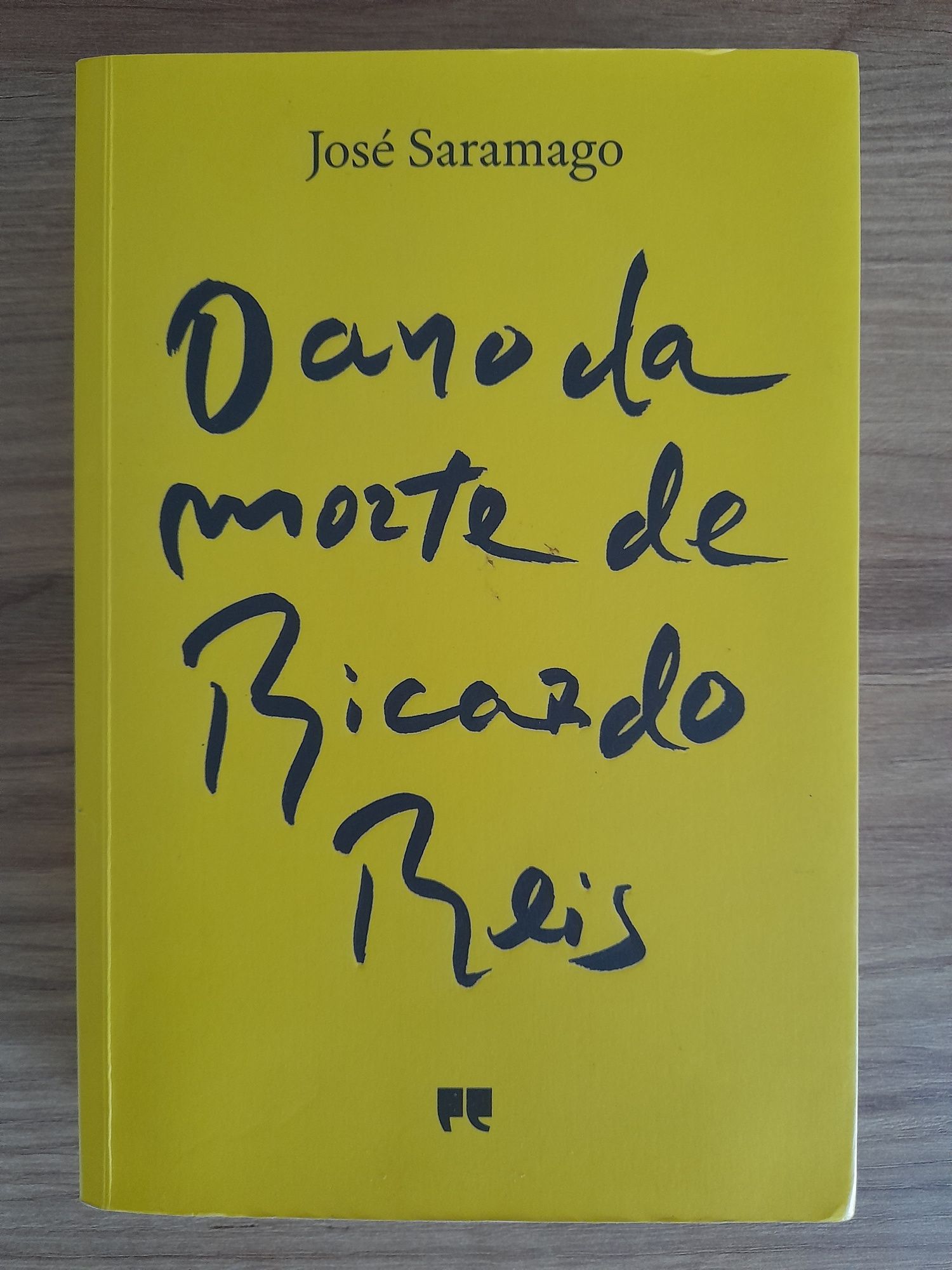 Livro "O ano da morte de Ricardo Reis", como novo.