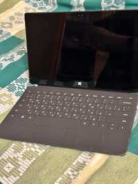 Планшет Microsoft Surface RT 32GB с клавиатурой.