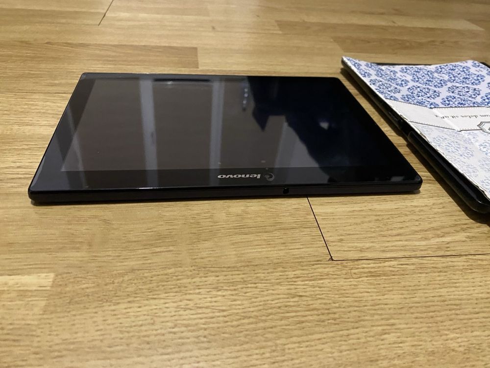 Планшет Lenovo TAB 2 a10-70F