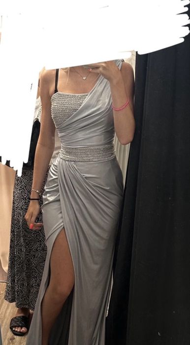 srebrna sukienka