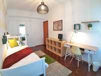 Quarto Rapariga Saldanha Ar Condicionado Lisboa estudante Individual