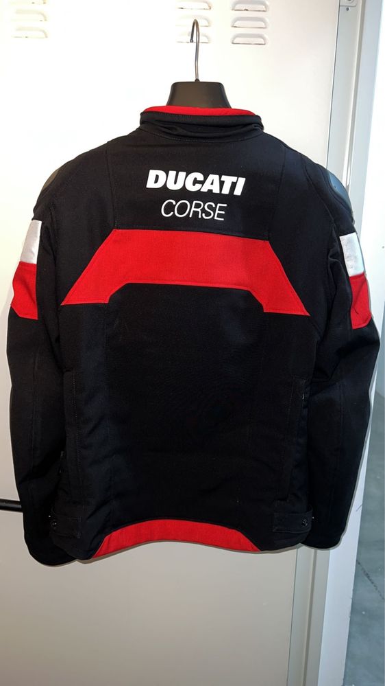 Casaco feminino original Ducati/ Luvas originais Ducati