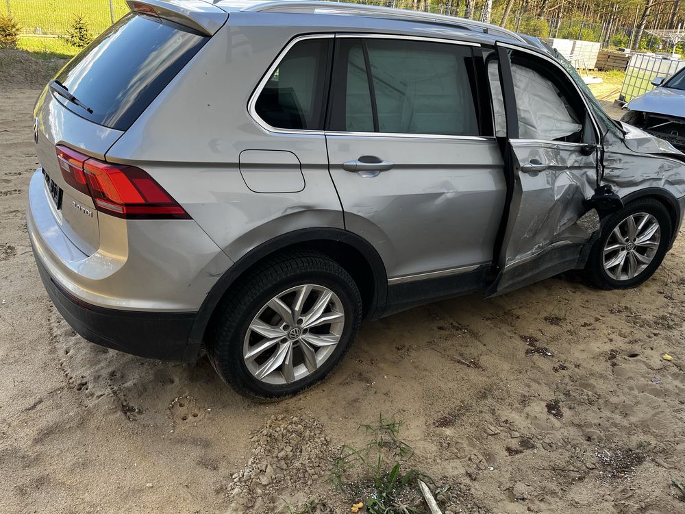 Tiguan uszkodzony