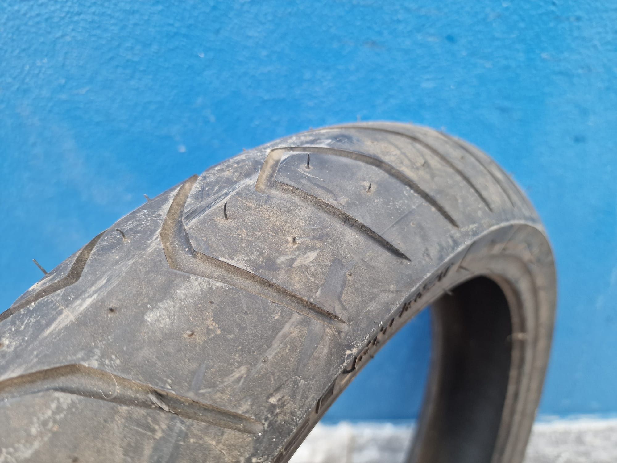 Pneu mota pirelli 120/60 r17