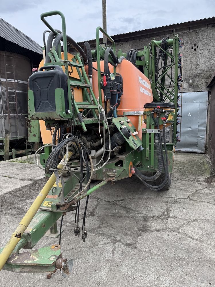 Opryskiwacz Amazone UG 3000