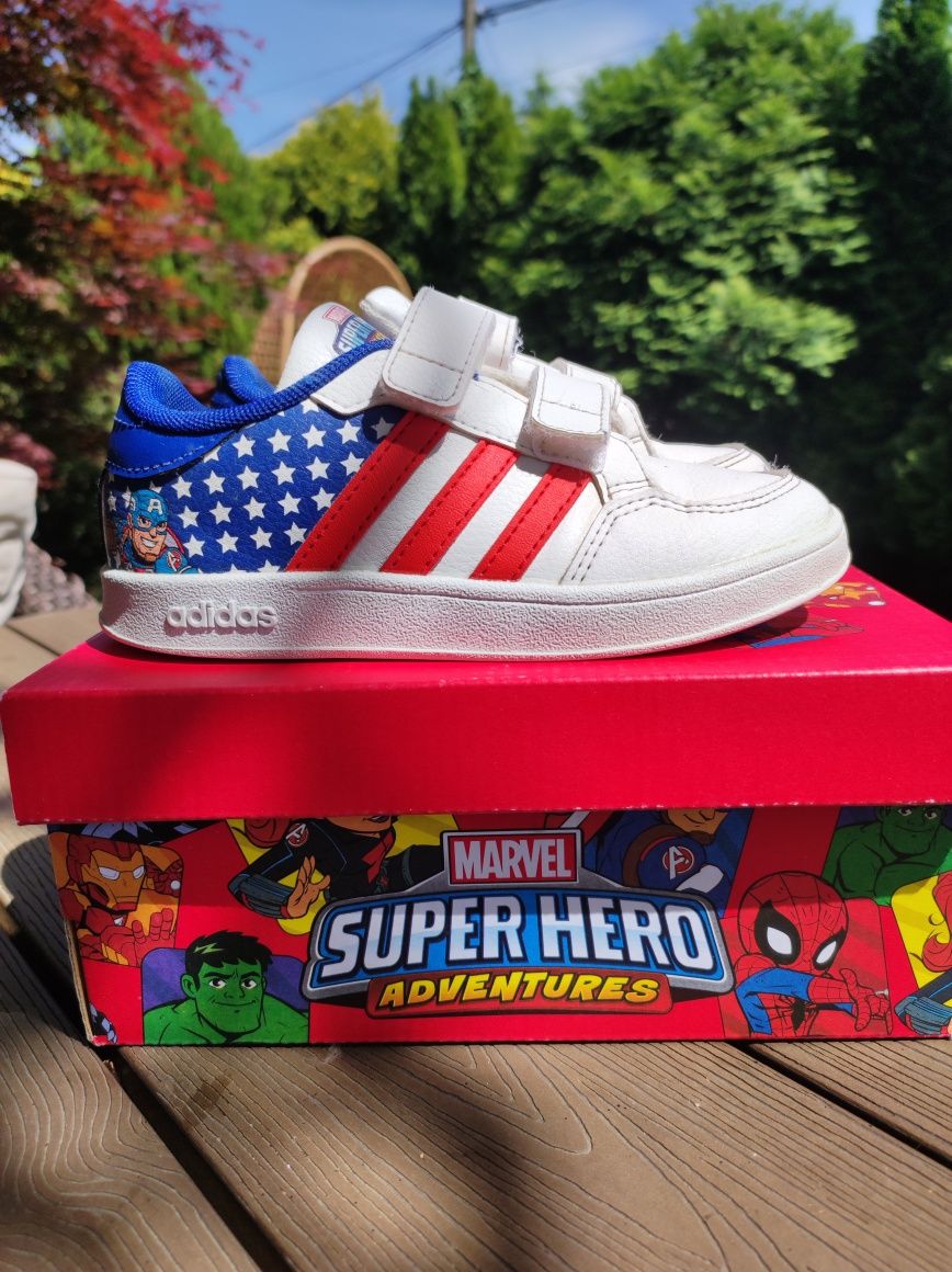 Adidas Superstar Marvel