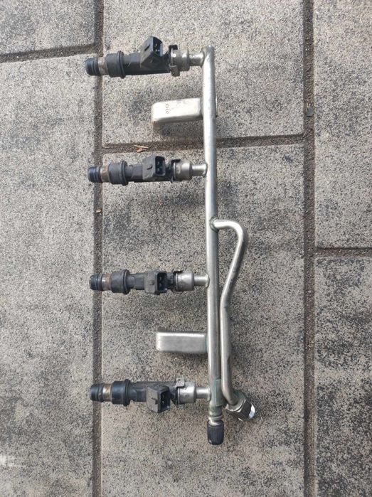 Wtrysk listwa wtryskowa Opel Meriva A benzyna 1.4 16v