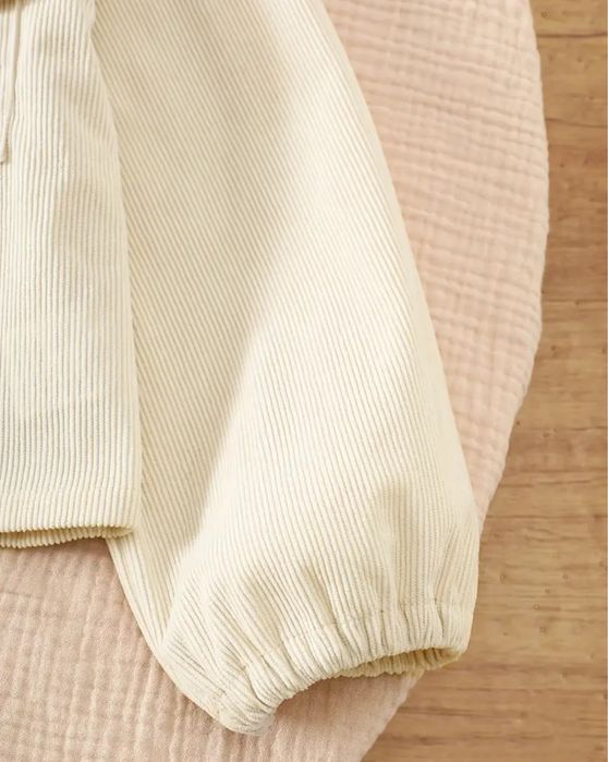 костюм бежевий для дівчинки 110, вельветовий костюм, штани кльош