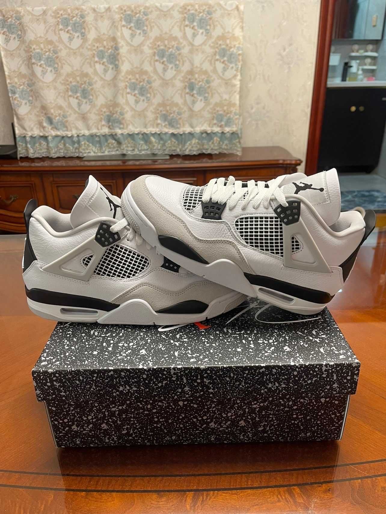 Nowe buty Nike_Jordan4_Retro_Military_Black_Moda R.38