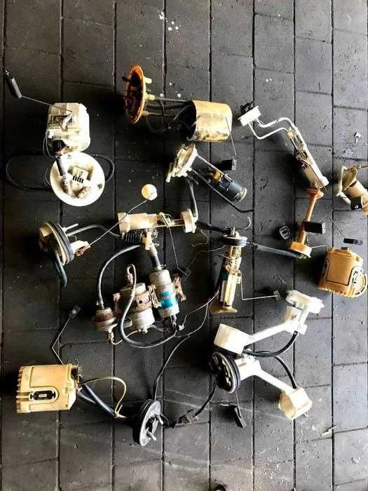 Колба датчик рівня палива бензонасос на різні моделі авто