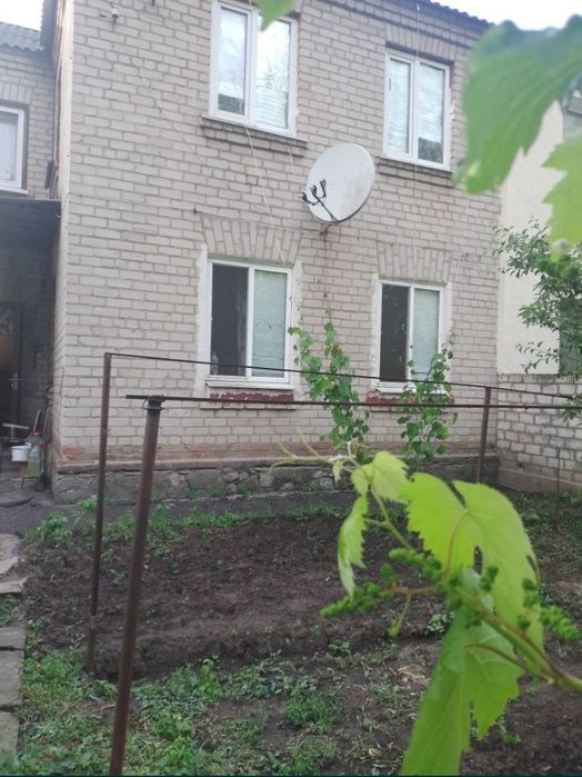 СРОЧНО.Продам 1/2 часть коттеджа.