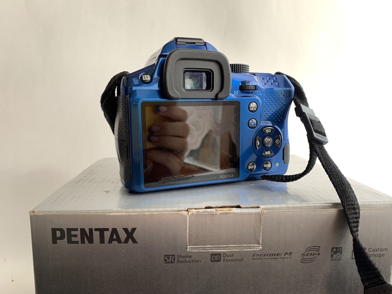 Продам Pentax k-30 проф фотоаппарат и два объектива