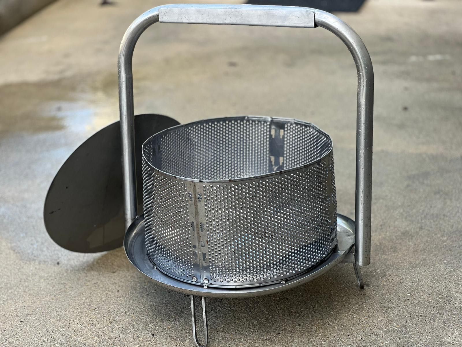 Pequena prensa toda em inox feita artesanal