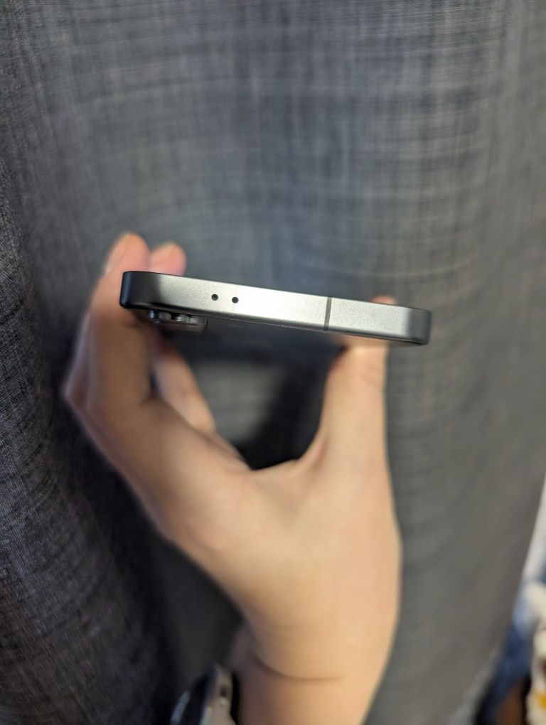 Samsung S24 8/256 под восстановление