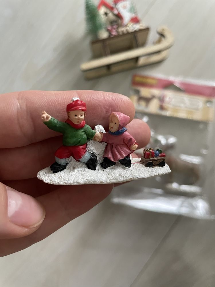 Figurki swiąteczne Lemax dekoracje