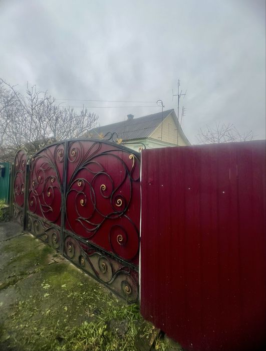 Терміново продам будинок + сот. землі м.Славута