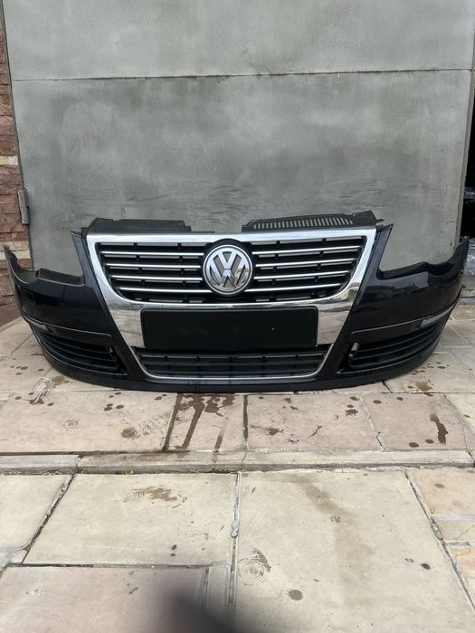 Передній бампер решітка взборі Volkswagen Passat b6 фолькцваген