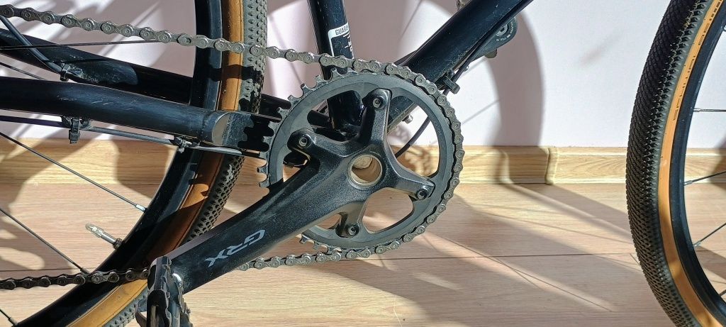 Gravel z prostą kierownicą JUST BIKES r57