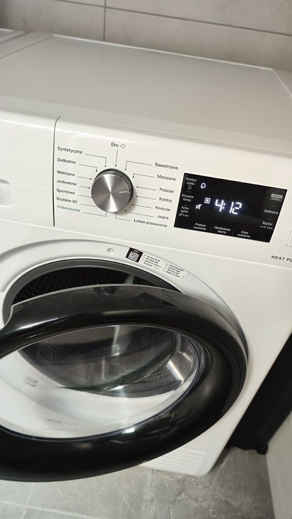 Sprzedam suszarkę Whirlpool model FFT M22 8X2B PL - na gwarancji!!
