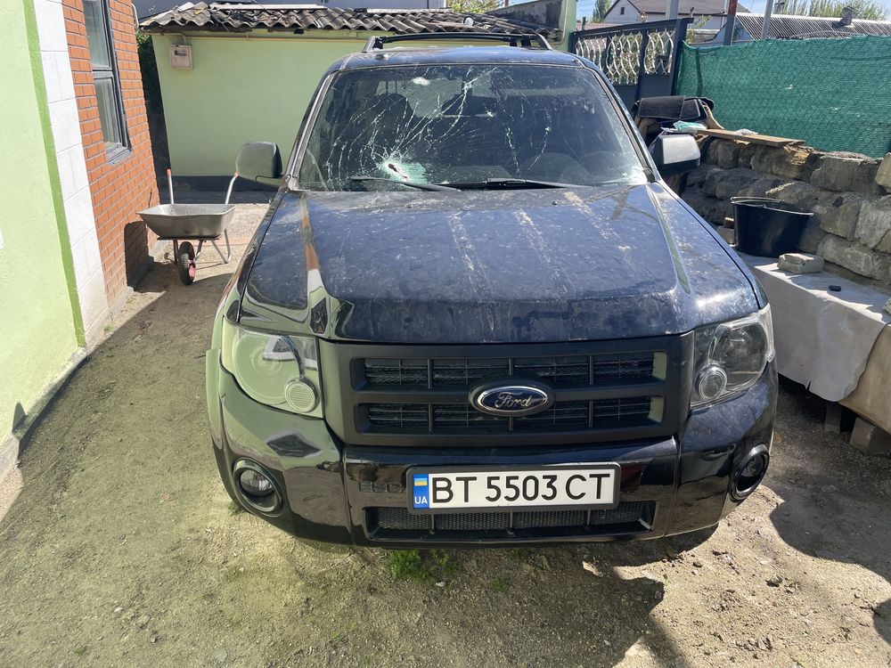 Разбираю Ford Escape MK2 (Mercury) hybrid 4X4 2011 года