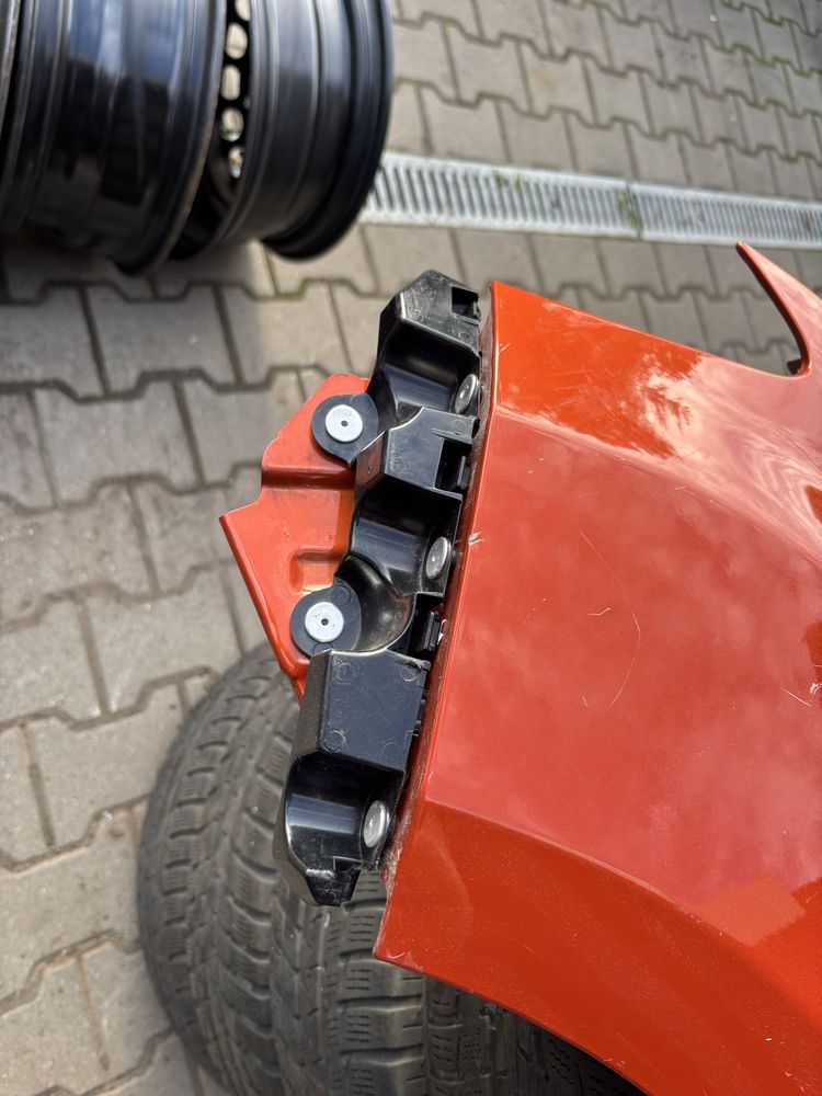 Błotnik lewy przód Dacia Duster II